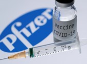 Az uniós gyógyszerügynökség javasolja az első vakcina forgalomba hozatalát
