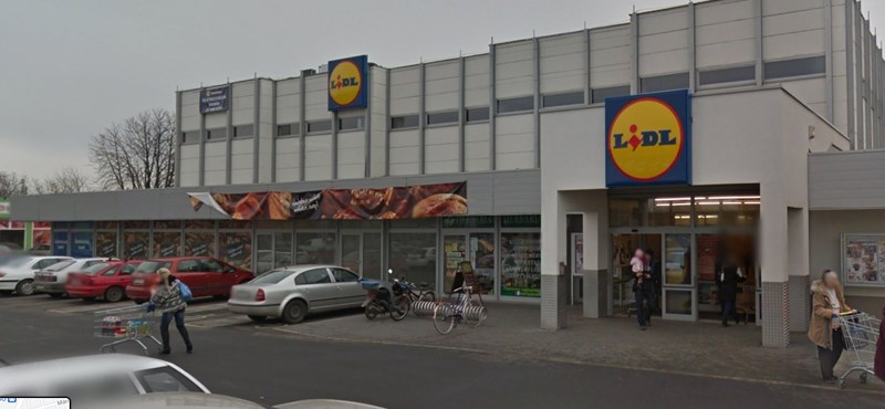 An old woman died in front of Lidl in Érd