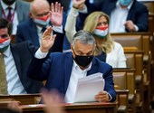 Kilencven nappal meghosszabbította a parlament a veszélyhelyzetet, az ellenzék is megszavazta