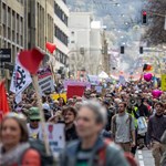 Large masses were taken to the streets by the epidemics in Stuttgart, without a mask, of course.