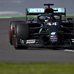 Hamilton megint győzött, hetedszer világbajnok a Mercedes