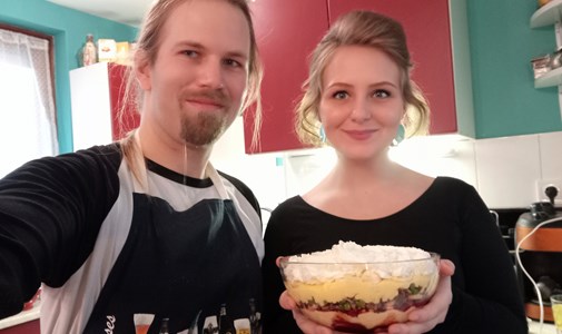 We made the most disgusting dish in the world, Rachel's feet flavored dessert from Good Friends - video