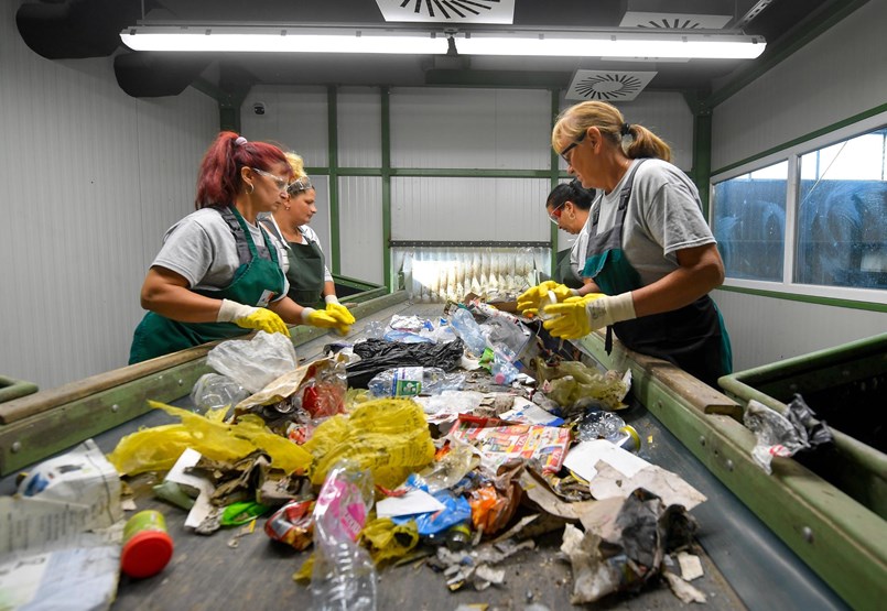 ¿Estás seguro de que quieres tirar toda la basura en el lugar correcto?  ¡prueba tus conocimientos!