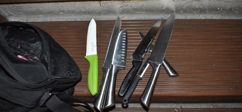 A man was stabbed in Győr with scissors.