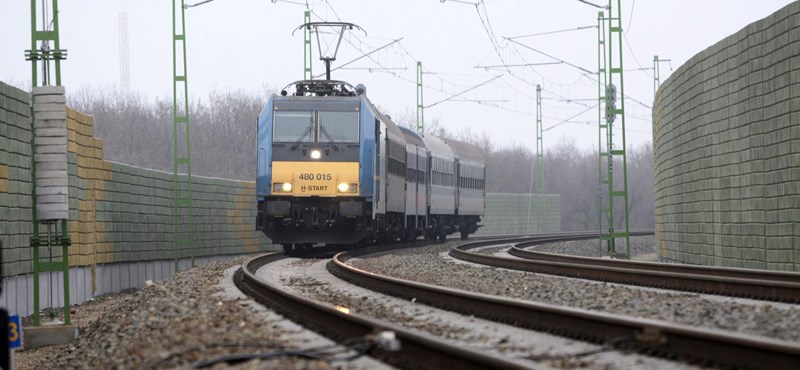 The train circulated at the Rákospalota-Újpest station