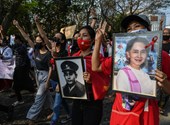 Mianmari puccs: Vízágyúkkal oszlatta a rendőrség a tüntetőket, ketten megsebesültek